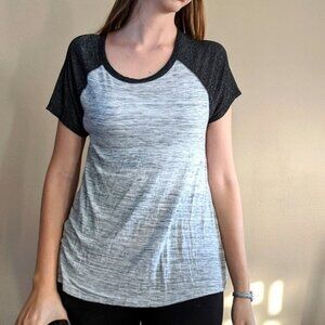 American Eagle Outfitters short sleeve baseball T